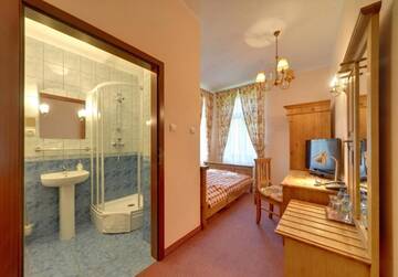Фото номера Двухместный номер с 1 кроватью Отель Hotel Magnes г. Шклярска-Поремба 2