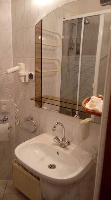 Фото номера Двухместный номер эконом-класса с 1 кроватью Отель Hotel Villa Romantica г. Шклярска-Поремба 2